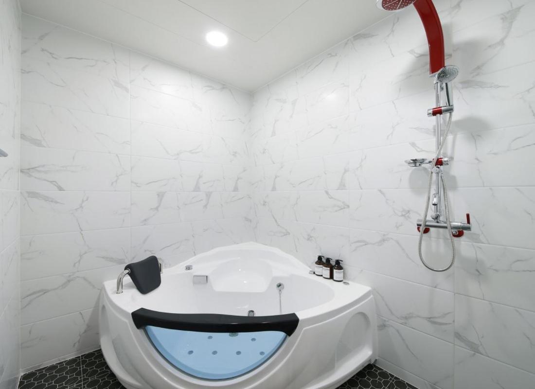 Wj Hotel Pool House ウォンジュ エクステリア 写真