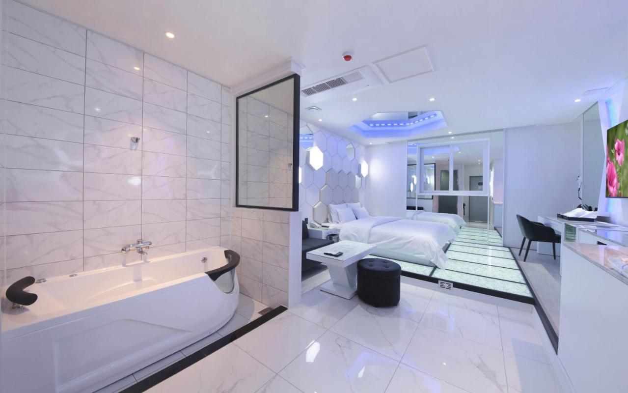 Wj Hotel Pool House ウォンジュ エクステリア 写真